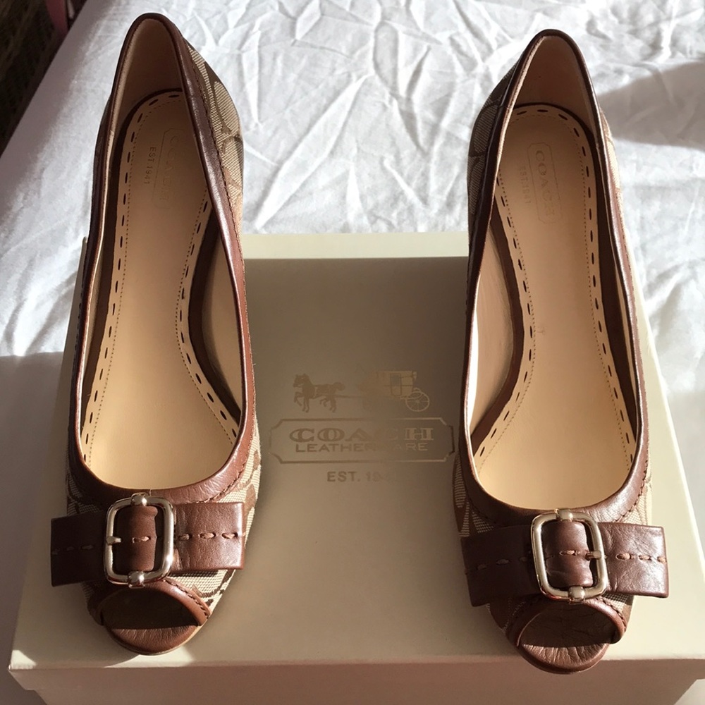 Coach Women’s Open Toe Shoes